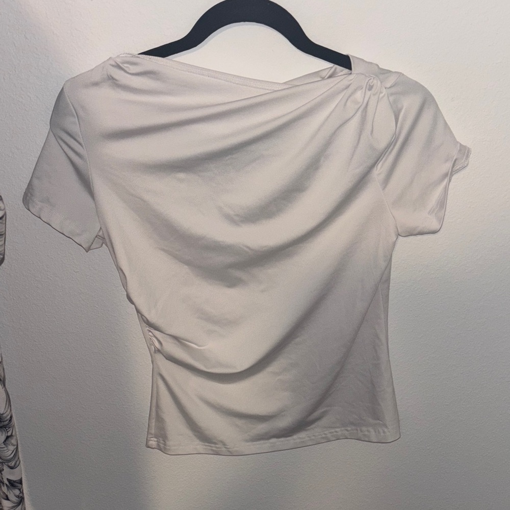 Elegant white Women's Top